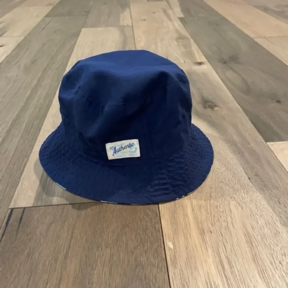 Carter’s sun hat size 2T - 5T